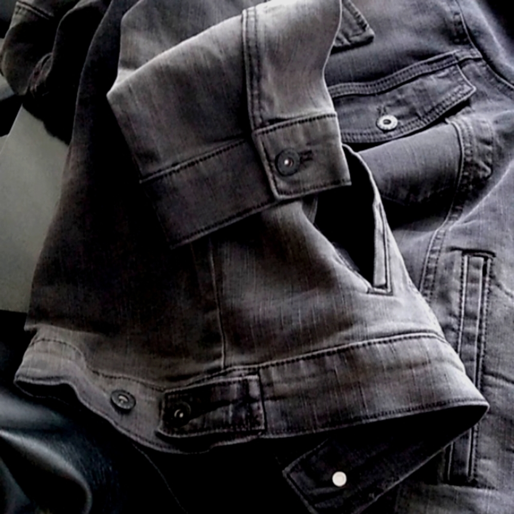 Denim jacket - Picture 5 of 12